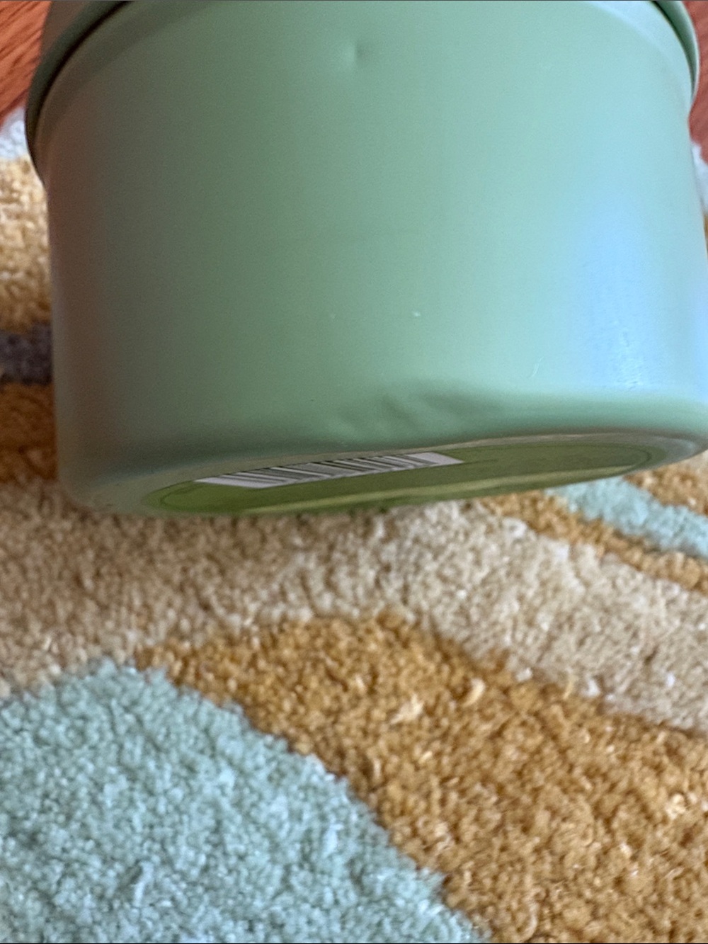 Trader Joe's Tomato Leaf Scented Candle - Green Tin - Picture 8 of 8